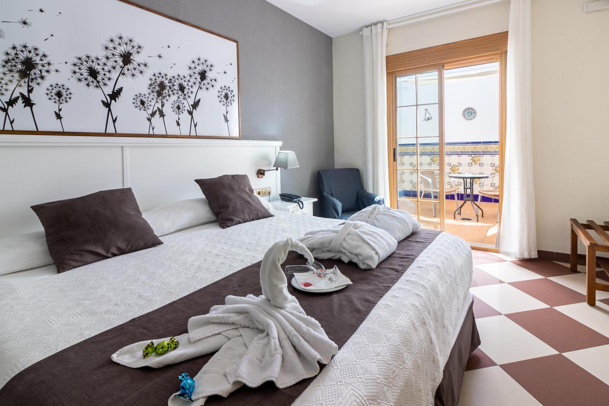 Hotel Avenida Tropical By Bossh! Hotels Salobrena Luaran gambar