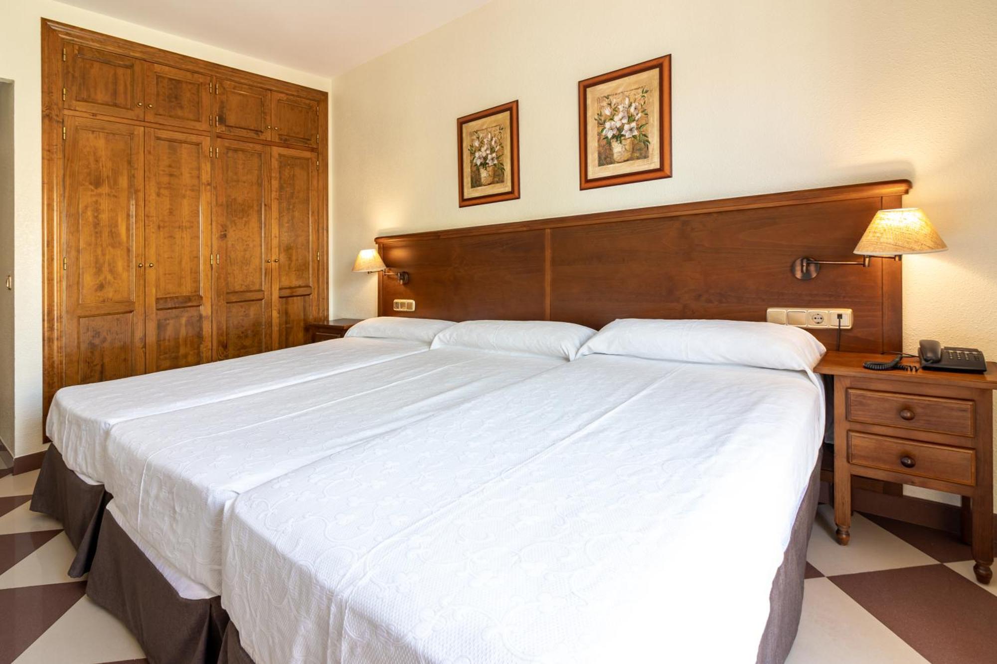 Hotel Avenida Tropical By Bossh! Hotels Salobrena Luaran gambar