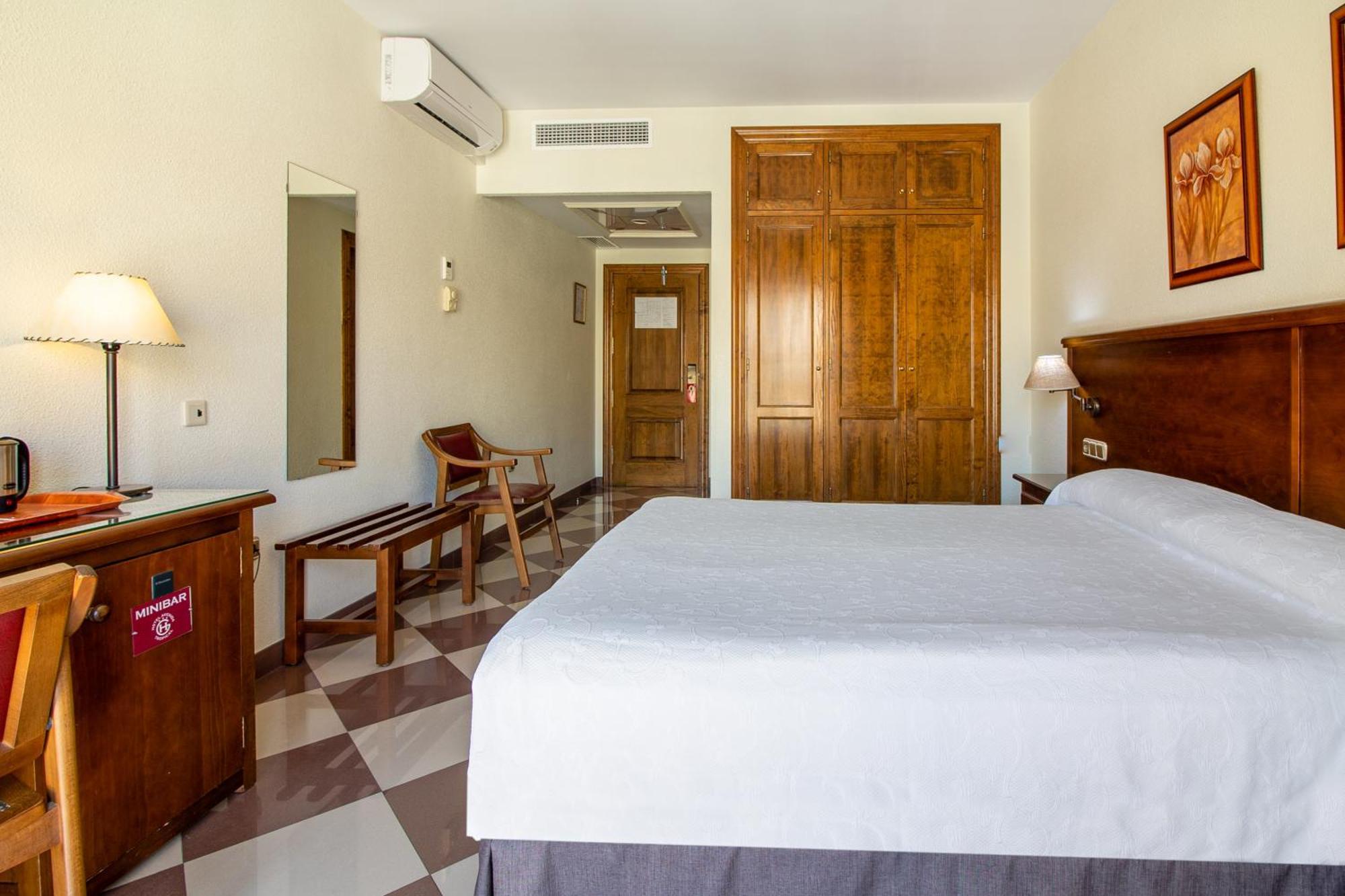 Hotel Avenida Tropical By Bossh! Hotels Salobrena Luaran gambar