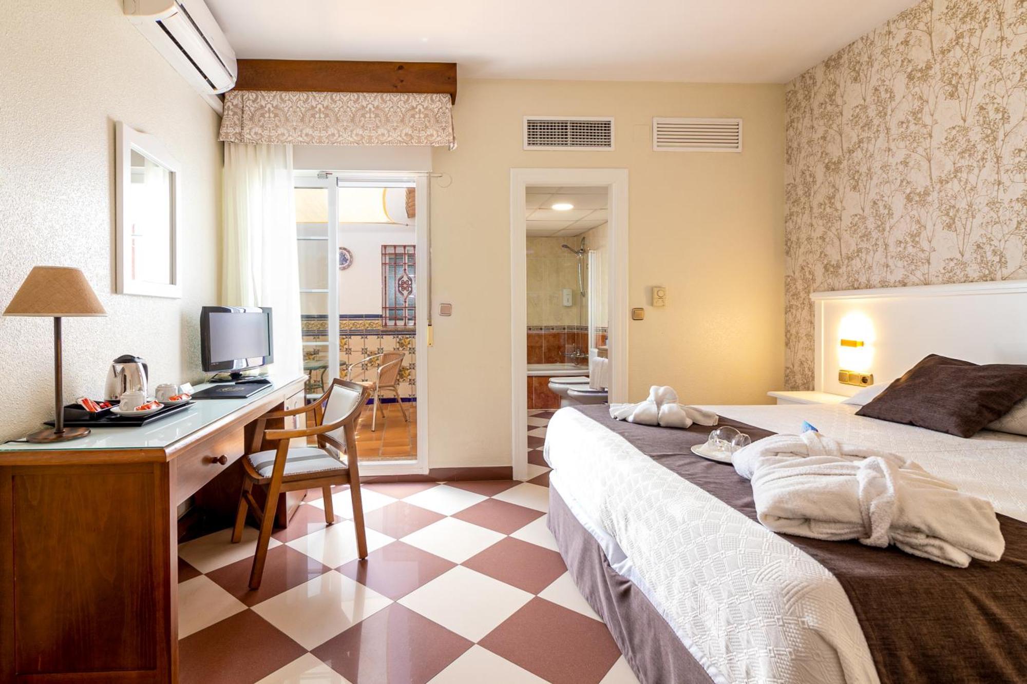 Hotel Avenida Tropical By Bossh! Hotels Salobrena Luaran gambar
